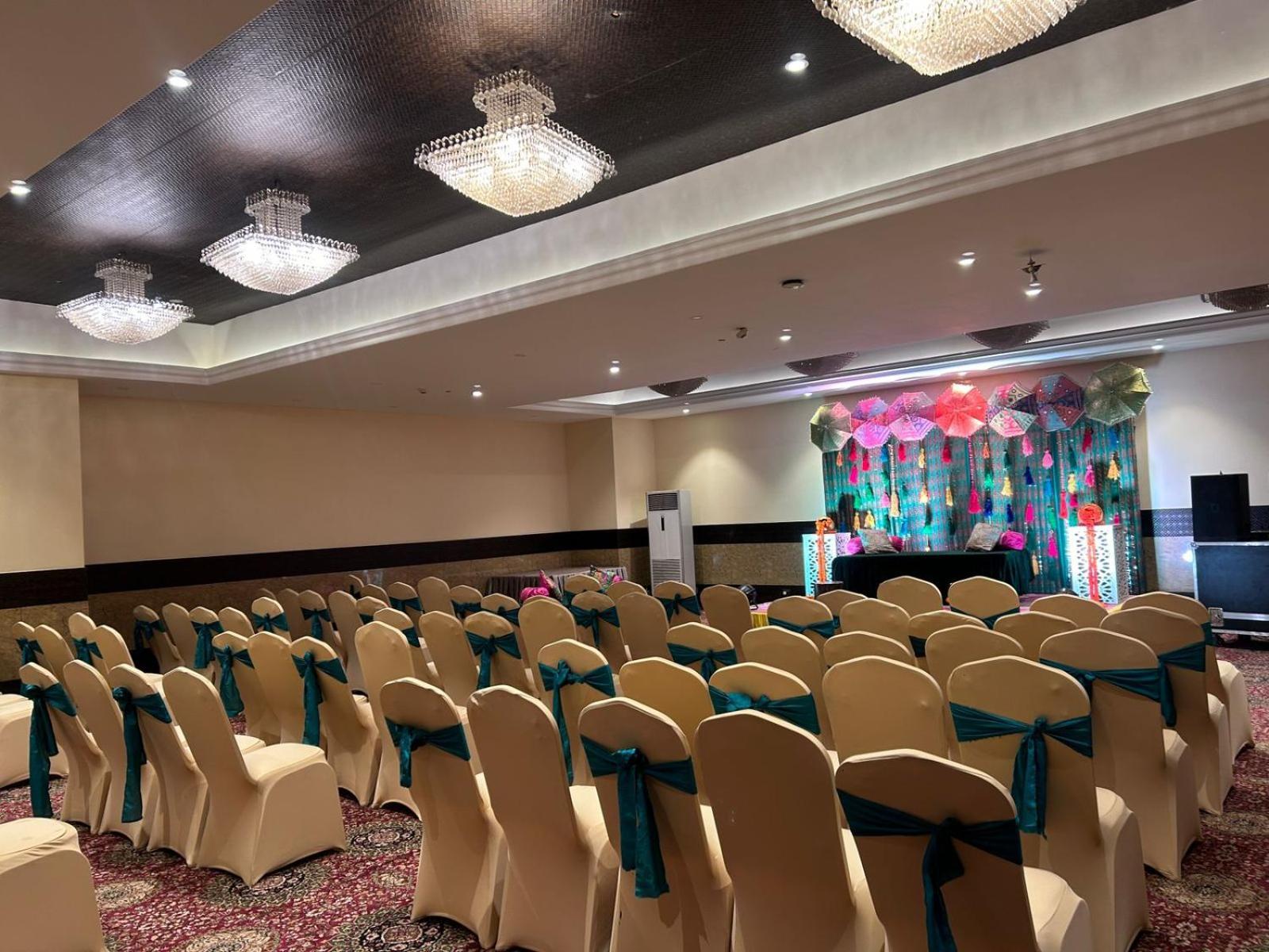 Saura Hotel, Agra - A Club Mahindra Associate Экстерьер фото