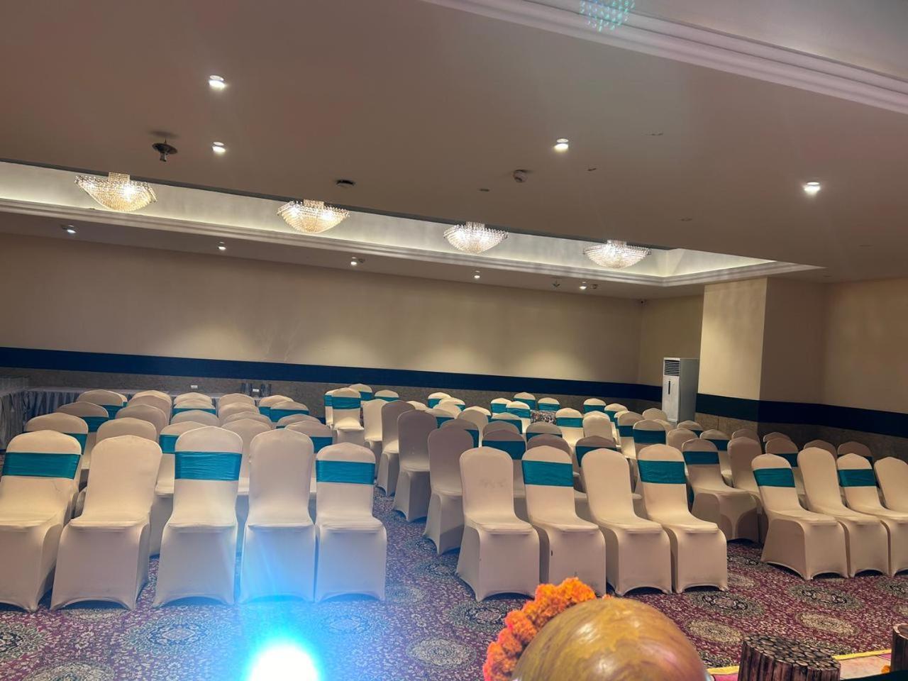 Saura Hotel, Agra - A Club Mahindra Associate Экстерьер фото