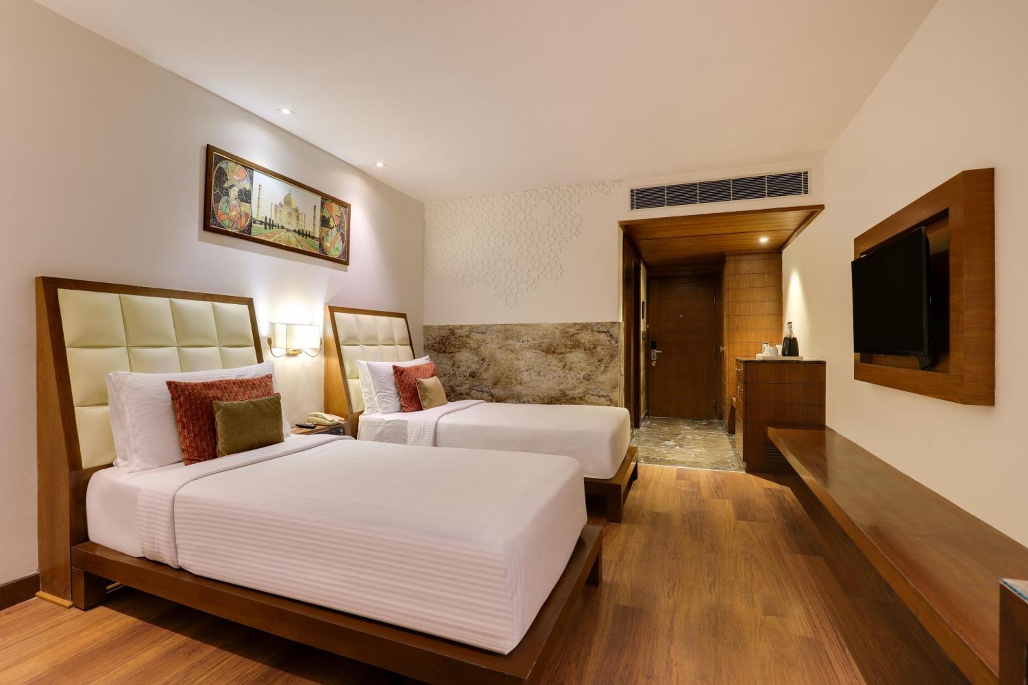 Saura Hotel, Agra - A Club Mahindra Associate Экстерьер фото