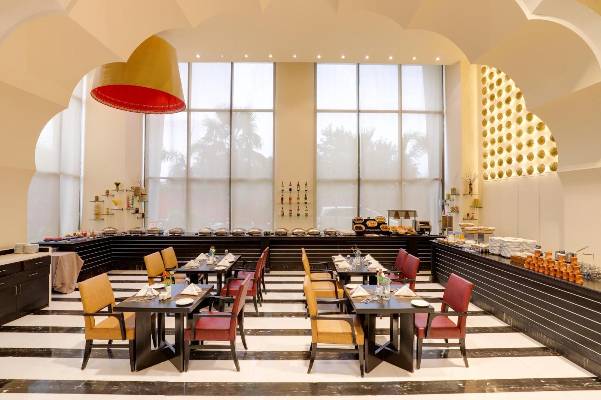 Saura Hotel, Agra - A Club Mahindra Associate Экстерьер фото