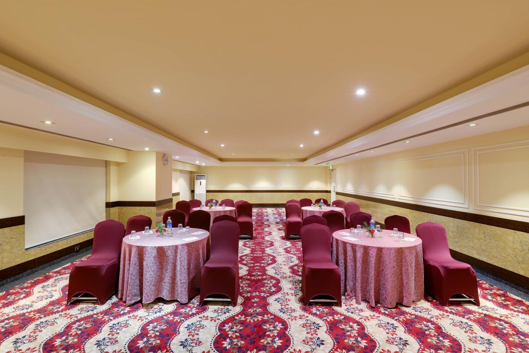 Saura Hotel, Agra - A Club Mahindra Associate Экстерьер фото