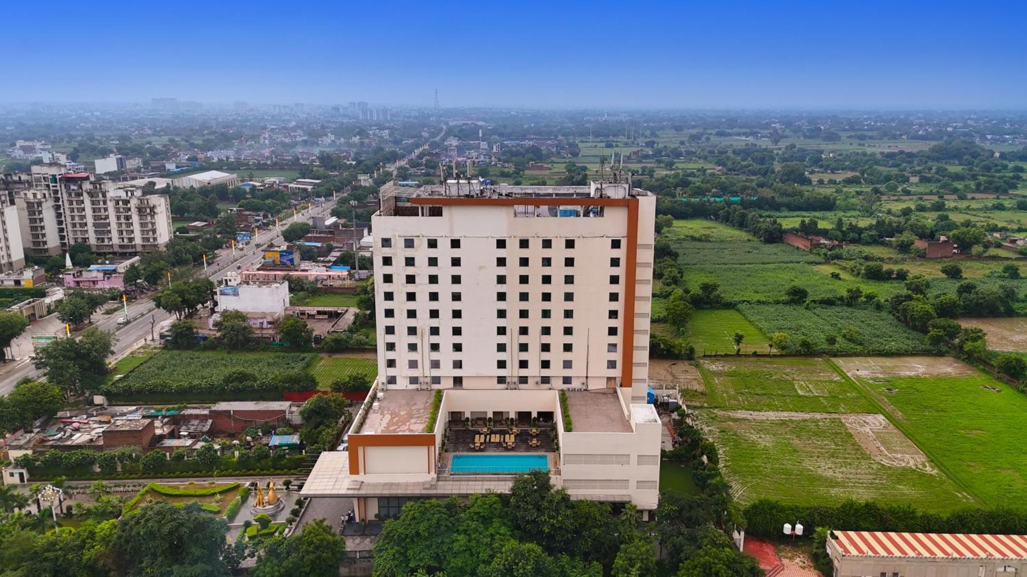 Saura Hotel, Agra - A Club Mahindra Associate Экстерьер фото